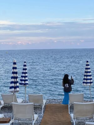 Rajvee Gandhi Instagram - French kisses and Riviera wishes ššāØšµ
Outfit @a.la.modebyakanksha
#FrenchRiviera #Eze #Nice #SouthOfFrance