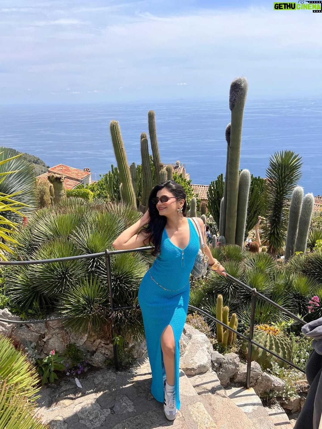 Rajvee Gandhi - 48.6K Likes - French kisses and Riviera wishes 💋🌊✨🌵
Outfit @a.la.modebyakanksha 

#FrenchRiviera #Eze #Nice #SouthOfFrance