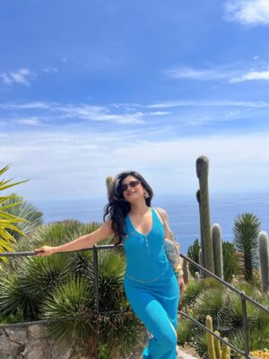 Rajvee Gandhi Instagram - French kisses and Riviera wishes ššāØšµ
Outfit @a.la.modebyakanksha
#FrenchRiviera #Eze #Nice #SouthOfFrance