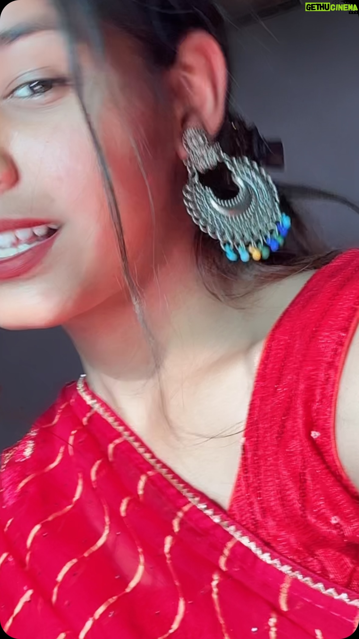 Rakhi Singh - 64.4K Likes - 🫶🌺
