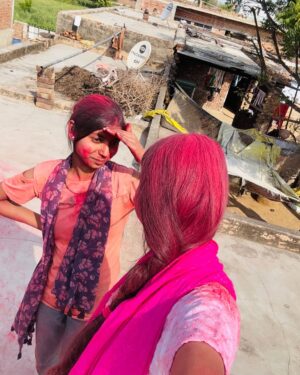 Rakhi Singh Instagram - 🎨🌺😁