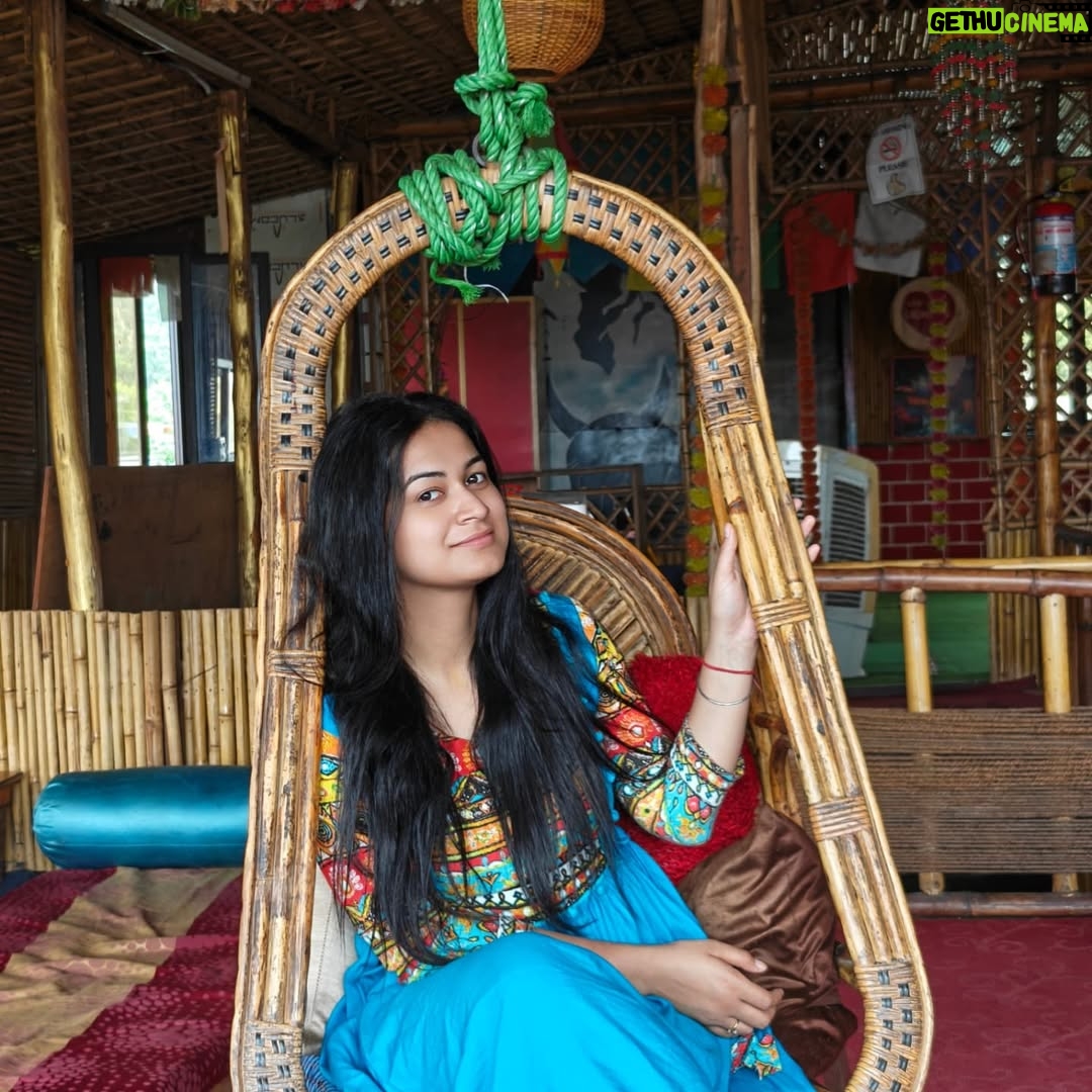 Raksha Upadhyay - 3 Likes - 🌸 Without filter... just me, my vibe & a little piece of my world! 🌸
Kabhi kabhi lagta hai ki zindagi bhi isi photo ki tarah simple aur natural ho, bina filter ke bhi apni ek alag si chamak lekar aati hai. ✨

Filters se toh har chehra sundar lagta hai, lekin asli khoobsurti tab samajh aati hai jab hum apne flaws ke saath apni natural shine ko accept karte hain. 💙

Iss pal mein main hoon… khud ke saath, khud ke rangon mein.
Aur shayad isi simplicity mein ek alag hi sukoon छुपा है. 🌿

Tell me, aapko filter wali life pasand hai ya natural vibes wali? 🌸

#NoFilter #NaturalBeauty #CandidVibes #SimpleLiving #SoulfulVibes
#DesiVibes
#DearRaksha #dear_raksha