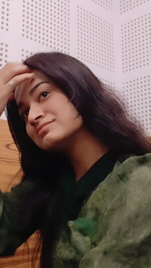 Raksha Upadhyay Instagram - Kisi se rehte uski kadar kar lo, wrna bad me pachtane k alwa aur kuch v nhi milega 🥹🥹