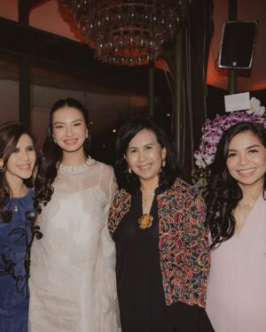 Raline Shah Instagram - Perayaan hari lahir di bulan Ramadhan❤️
Terimakasih atas semua kasih dan sayangnya🥹
Venue @stalkjakarta
Decor @peaandpie
MC @bayuadhitama