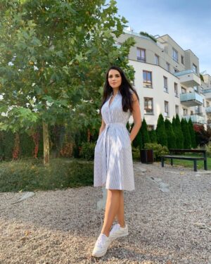 Rana El Hariri Instagram - شو سر السعادة برأيكم؟ 🌸