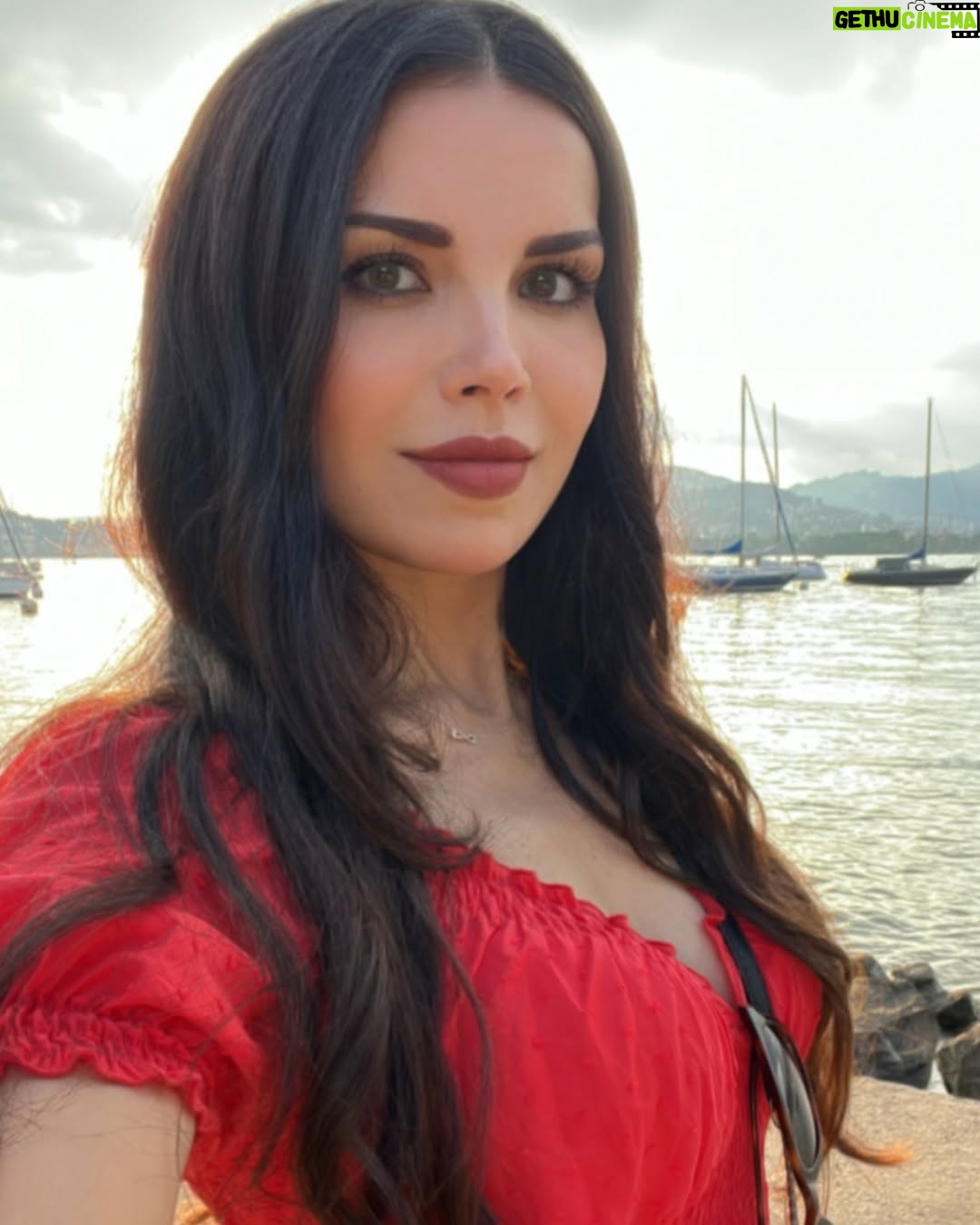Rana El Hariri - 19.5K Likes - ♥️