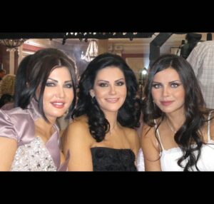 Rana El Hariri Instagram - رفقة عمر ❤️ الفرق بين الصورتين هو ١٠ سنين بالضبط 😃
