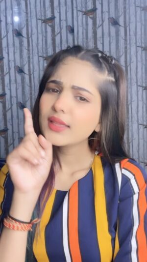 Rashi Khairwar Instagram -