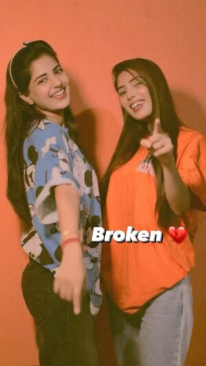 Rashi Khairwar Instagram - Comment only if uh loved some1 badly and now u r broken 💔
