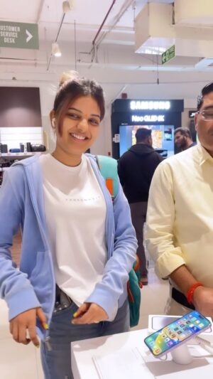 Rashi Khairwar Instagram - Thank you so much papa for everything 🙏🏼❤️ m really blessed and lucky that I have my super hero who always full filled my wishes 🧿❤️ love u soo much papa🥹❤️🧿