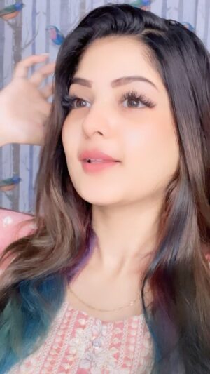 Rashi Khairwar Instagram -