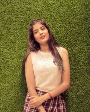 Rashi Khairwar Instagram - Style is something each of us already has, all we need is to find it.
