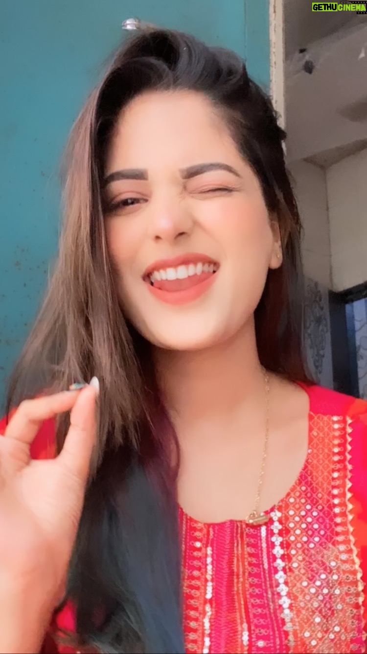 Rashi Khairwar - 141.5K Likes - 