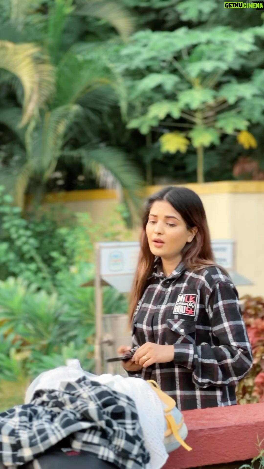 Rashi Khairwar - 211K Likes - Tag ur bestie 🥰🤣