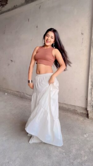 Rashi Shinde Instagram - Trending š¤
#rashishinde #trendingreels #reels #explore #reelitfeelit