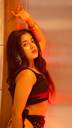 Rashi Shinde Instagram - Zaalima š„
.
#rashishinde #trendingreels #reels #explore
