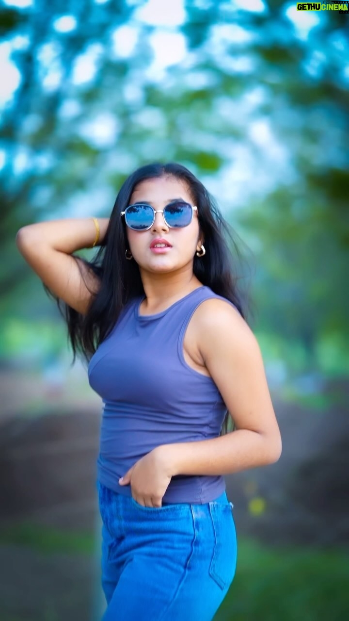 Rashi Shinde - 245.5K Likes - Trending 🔥
.
#rashishinde #trendingreels #animal #trending #reels #reelkarofeelkaro
