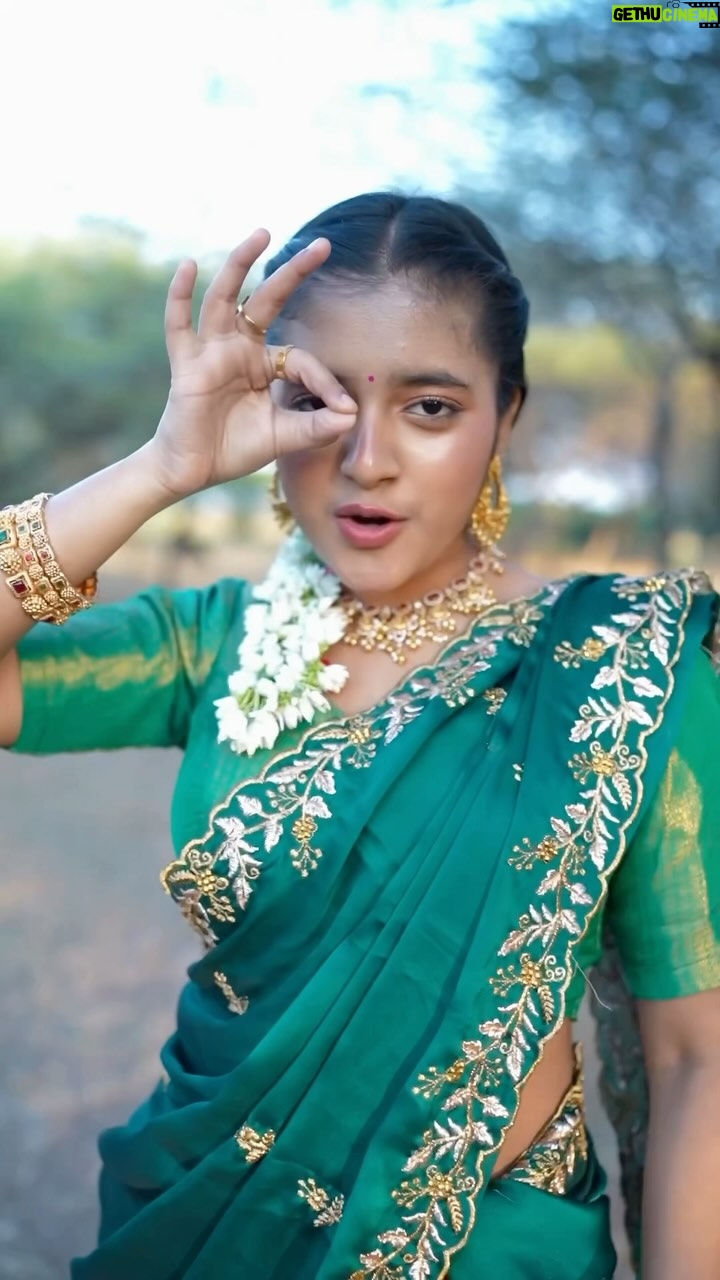 Rashi Shinde - 154.7K Likes - 🔥Angaaron ka Ambar Sa🔥

 @rashmika_mandanna 

#rashishinde #pushpa2 #angaaron #trendingreels #explore #rashmikamandanna #alluarjun #alluarjunonline #pushpa2therule