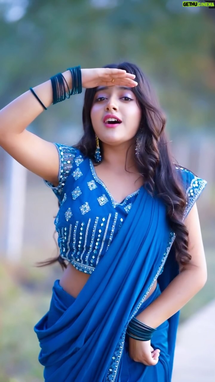 Rashi Shinde - 831.3K Likes - Dil Ye 🖤

#rashishinde #reels #reelkarofeelkaro #explore #instagood #trendingreels #explorepage