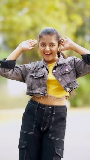 Rashi Shinde Instagram - Trending š„
#rashishinde #trendingreels