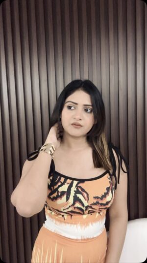 Rashika Dobriyal Instagram - Doctors never disappointš
.
.
.
,
.
.
#reelsinstagram #reels #explore #darkhumor #explorepage #doctor #vartaman