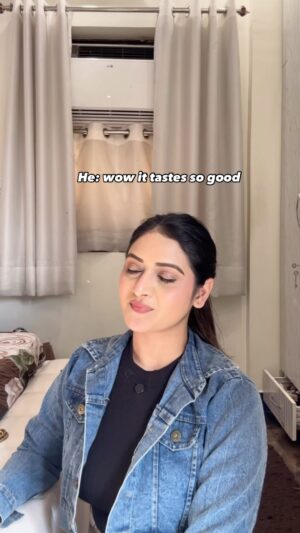 Rashika Dobriyal Instagram - Dating nowadays š
.
.
.
.
.
#reelsinstagram #reels #explore #darkhumor #explorepage #reelitfeelit #couple #dating