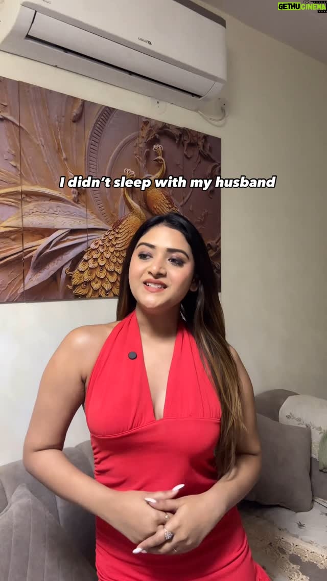 Rashika Dobriyal - 488.3K Likes - 💀
.
.
.
.
.
#reelsinstagram #reels #explore #darkhumor #explorepage #reelitfeelit #bestfriends