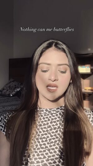 Rashika Dobriyal Instagram - Zoo would be betterš« ā„ļø
.
.
.
.
.
#reelsinstagram #reels #explore #explorepage #reelitfeelit #couple #butterflies #romance #love
