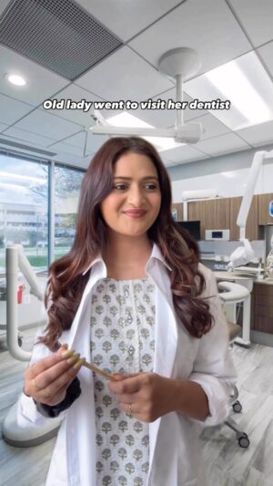 Rashika Dobriyal Instagram - The actual meaning of romance has no wrinklesš
.
.
.
.
.
#reels #reelsinstagram #explore #darkhumor #dentist #dentistjokes #maaiya #old