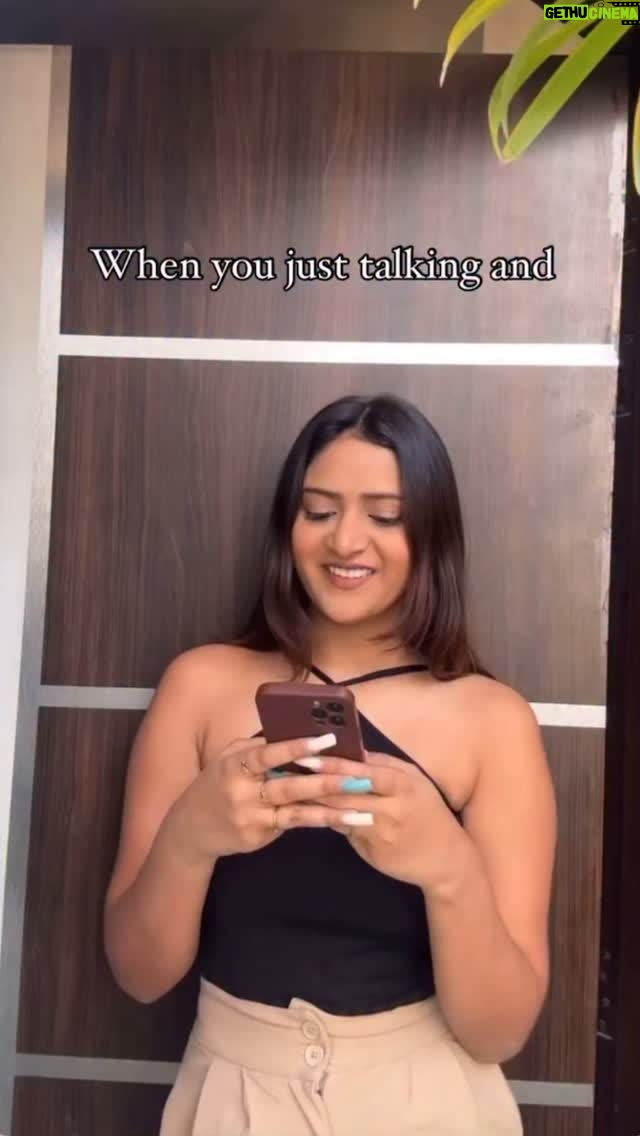 Rashika Dobriyal - 196.5K Likes - You’re*
.
.
.
.
.

#reelsinstagram #reels #explore #darkhumor #explorepage #reelitfeelit