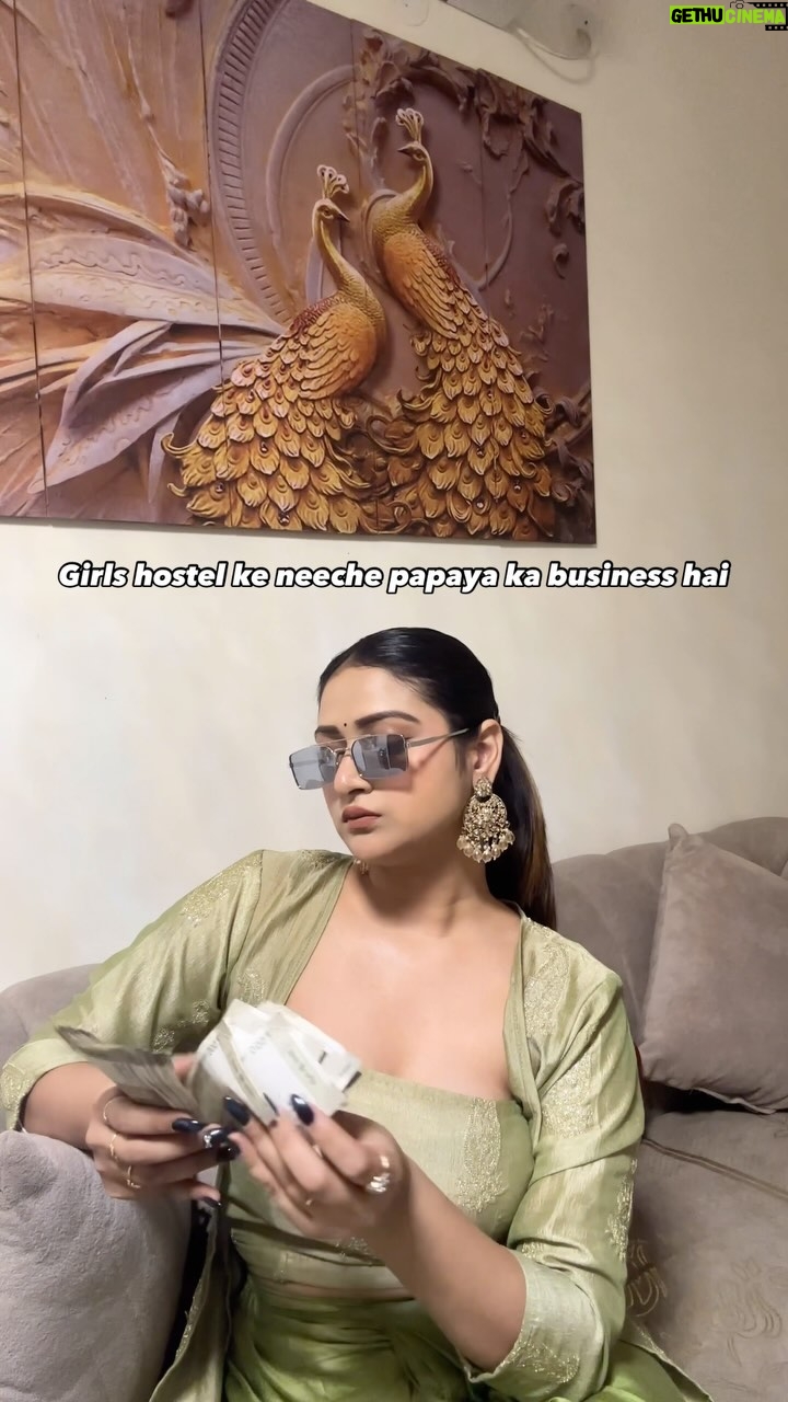 Rashika Dobriyal - 1.2 Million Likes - Running businesses 💀
.
.
.
.
.
.

.#reelsinstagram #reels #explore #darkhumor #explorepage #reelitfeelit #shopping
