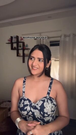 Rashika Dobriyal Instagram - Isliye bolte h sorry boldiya kroš
.
.
.
.
.
.#reelsinstagram #reels #explore #darkhumor #explorepage #reelitfeelit #couple #bestfriends #shaky