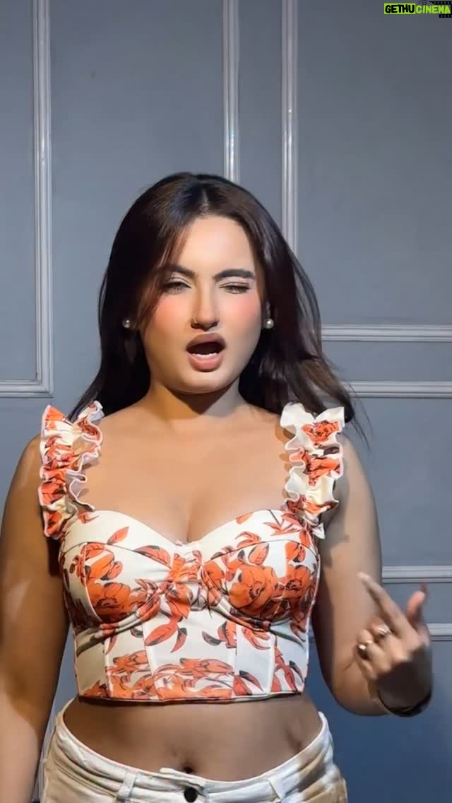 Rashika Sachdeva - 13.7K Likes - @amritsandhu_official
#sharpmedia