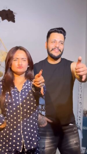 Rashika Sachdeva Instagram - Done with the Trend 🤭💜
Have you tried? 😉 @rashika_sachdeva @garv_vasudeva_
.
.
.
.
.
#trending #punjabi #reelitfeelit #song #trend #punjabian #punjabisong
