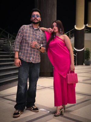 Rashika Sachdeva Instagram - For a Reasonā„ļøš @garv_vasudeva_ @rashika_sachdeva
@karanaujla @karanaujlaglobal
#explore #couple #karanaujla_official #É“į“į“”į“į“sį“ #couplephotoshoot #love #trendingnow