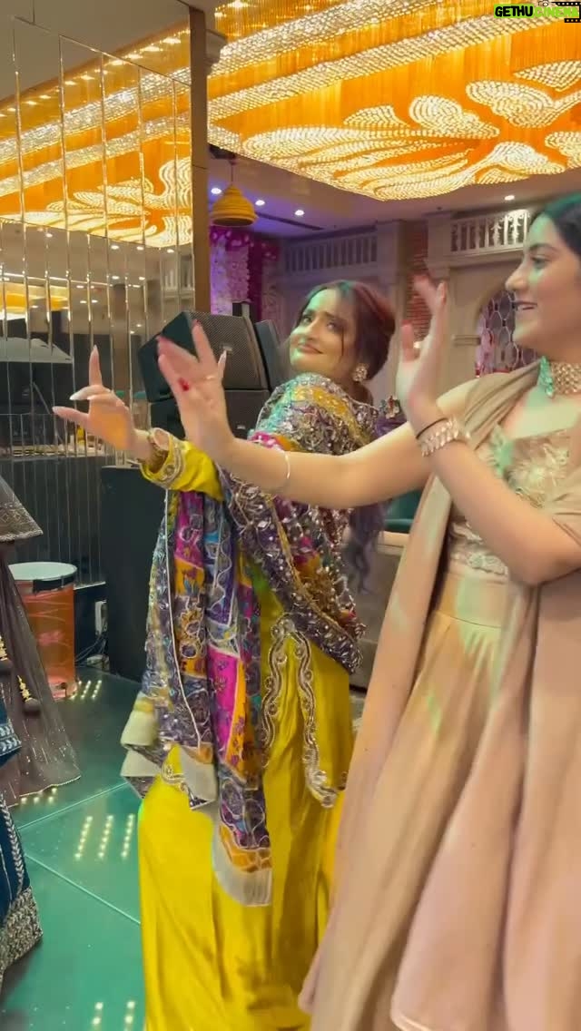 Rashika Sachdeva - 8.2K Likes - #trending #viral #instagram #love #explorepage #explore #instagood #fashion #thecrackteam #photography #india #trend #instadaily #ctownvezalma #memes #music #style #trendingnow #reels #foryou