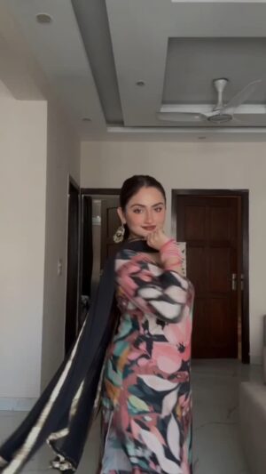 Rashika Sachdeva Instagram - End 🤫💜 @rashika_sachdeva