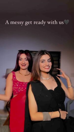 Rashika Sachdeva Instagram - 😅♥️ @rashika_sachdeva @navyasachdevaa_