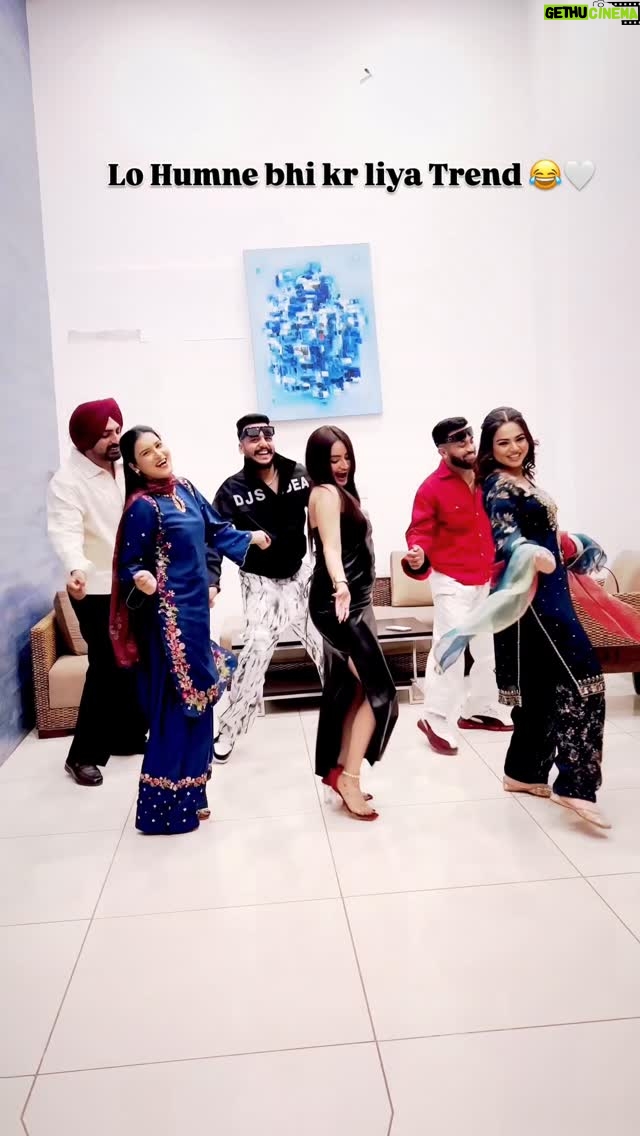 Rashika Sachdeva - 108.9K Likes - 😂🤍 
.
.
#trending #reelitfeelit #song #instagood #trend #herohondatrend #funnyreelsvideo #funnymemes