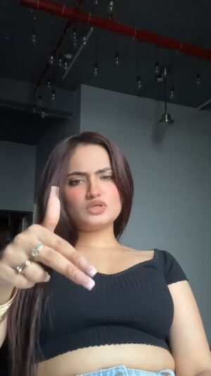 Rashika Sachdeva Instagram - 😎😎
@_dcproduction
