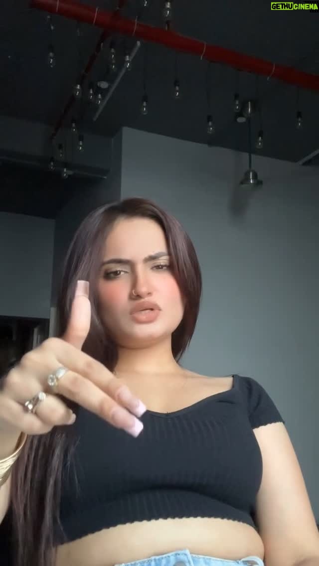 Rashika Sachdeva - 18.6K Likes - 😎😎 
@_dcproduction