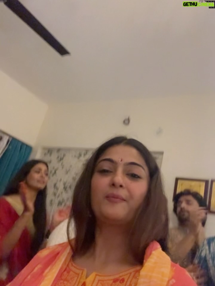 Rashmi Gupta - 3.6K Likes - Ganpati Bappa morya 🙏
Day 1 ke darshan 
..
#ganesh #ganeshchaturthi #ganpatibappamorya #ganpati #bappa #festival #prayer #bless #blessing #august #traditonal #rashmiguptaa09