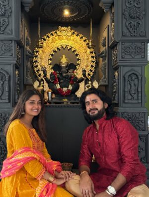 Rashmi Gupta Instagram - Ganpati Bappa morya 🙏
Day 1 ke darshan
..
#ganesh #ganeshchaturthi #ganpatibappamorya #ganpati #bappa #festival #prayer #bless #blessing #august #traditonal #rashmiguptaa09