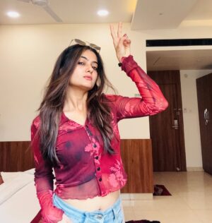 Rashmi Gupta Instagram - Fifty shades of Red🌹
.
.
.
#reddress #photoshoot #newpost #instapost #pose #funny #cute #happygirl #rashmiguptaa09 #actor #goodmorning