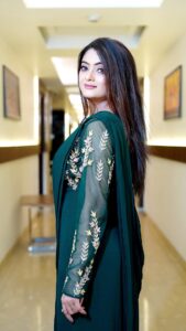 Actress Rashmi Gupta HD Photos and Wallpapers April 2025