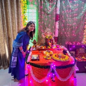 Rashmi Gupta Instagram - Ganpati bappa morya 🙏
Day-2 ke darshan
.
.
#ganpati #ganpatibappamorya #ganeshchaturthi #mangalmurtimorya🙏✨❤️😍😘 #rashmiguptaa09 #festival #bappa2025 #celebration #dhol