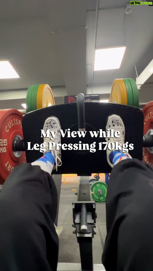 Rashmi Rai - 10.9K Likes - Leg 🦵 shake for me 😗.. 

#gym #legpress #fitnessinfluencer #girl #170kg