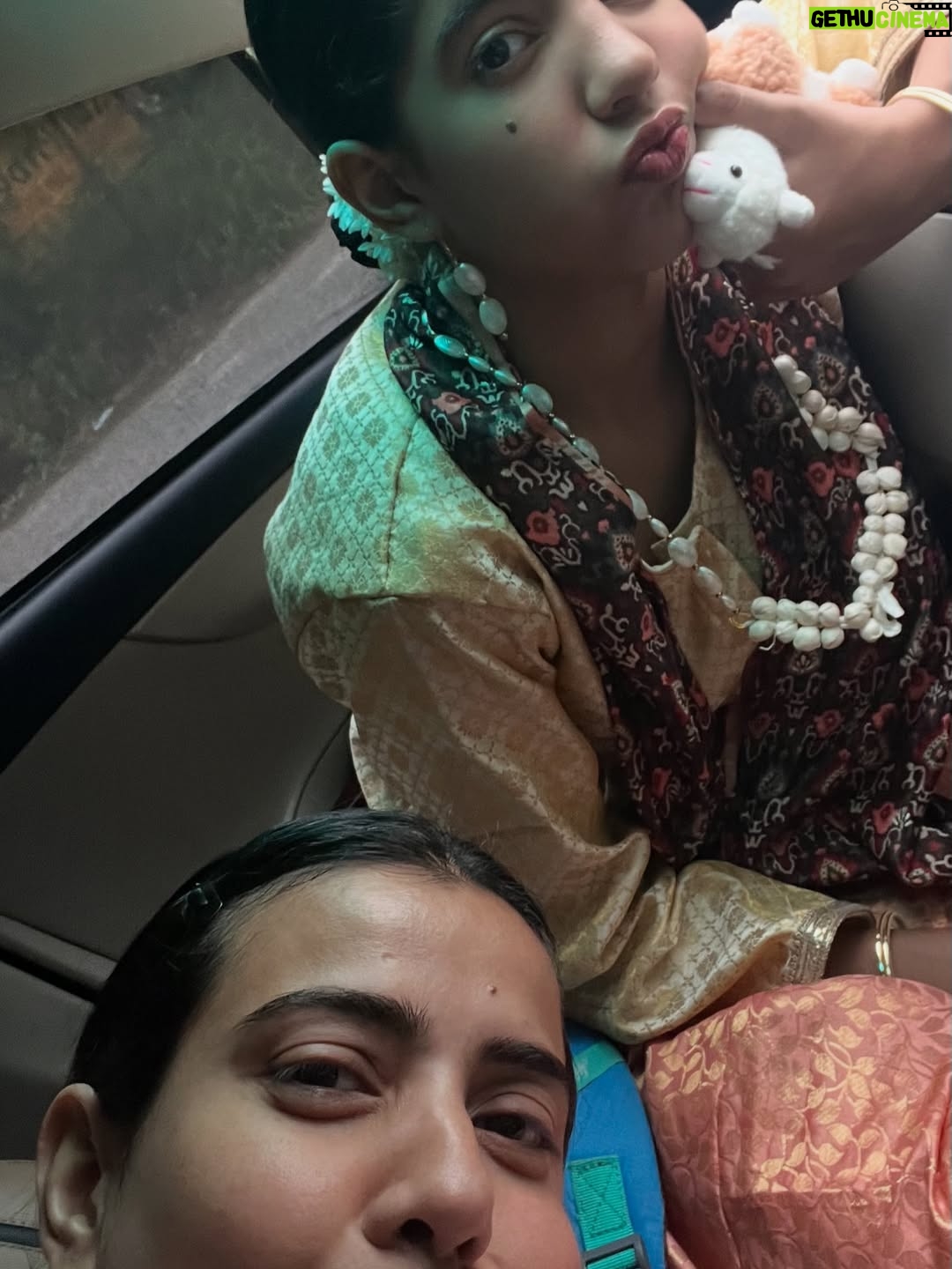 Rashmi Rai - 10.6K Likes - I told her to post pics on her Instagram page so that we can store them as memory but I thought 💭 why not my page.
Has my page become so big that I can’t share my daughter’s pic or it’s too professional that a pic like this will destroy the grid.
How much i have changed in last few years of being on Instagram. Yes I have always been private about my life and family from the beginning but lado she grew up in front of you she has always thought of you all as her insta family so changing one thing at a time and becoming the same Rashmi I was at the begining one who wanted to bring in change for women, be herself as true as possible and growing not with out you all my fam.. 

Enjoy the latest show in her school! 
Happy Ganesh Chaturthi hehe… waise ye navraska song hai!!

#daughter #mom #fitmom