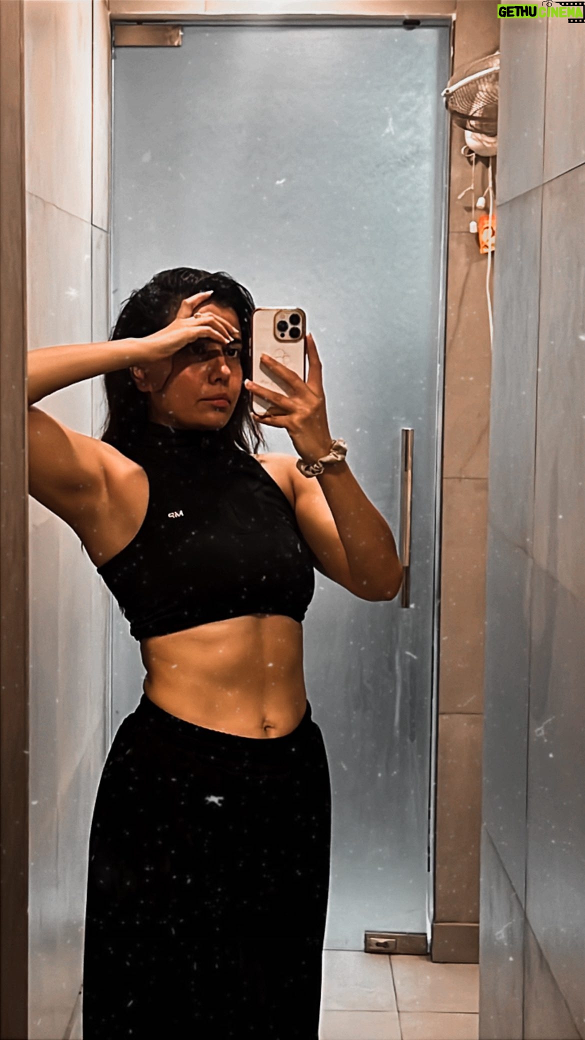 Rashmi Rai - 33.6K Likes - Fitness isn’t just about physical strength, it’s about mental toughness too! 💪🏼💫 
Through sweat and discipline, I’ve discovered resilience, confidence, and a stronger me! 
Workout isn’t just exercise, it’s a journey of self-improvement. 
#FitnessJourney #MentalToughness

.
.
.
.
.
.
.
.
.
.

@gippygrewal 
@ammyvirk 
@nimratkhairaofficial 
@sargunmehta