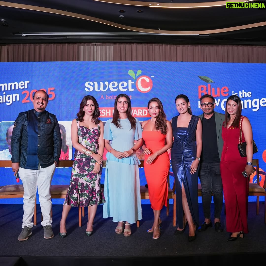 Rashmi Rai - 53.9K Likes - Feeling honored to share the stage with the fabulous Malaika Arora!
Was an absolute blast discussing fitness and wellness, and sharing my own routine with an amazing audience. 🍏 Let’s prioritize healthy eating and self-care - a fresh fruit bowl is my go-to! 
Take it easy, don’t rush... and remember, blue is the new orange!

 #fitnessmotivation #wellness #healthyliving”